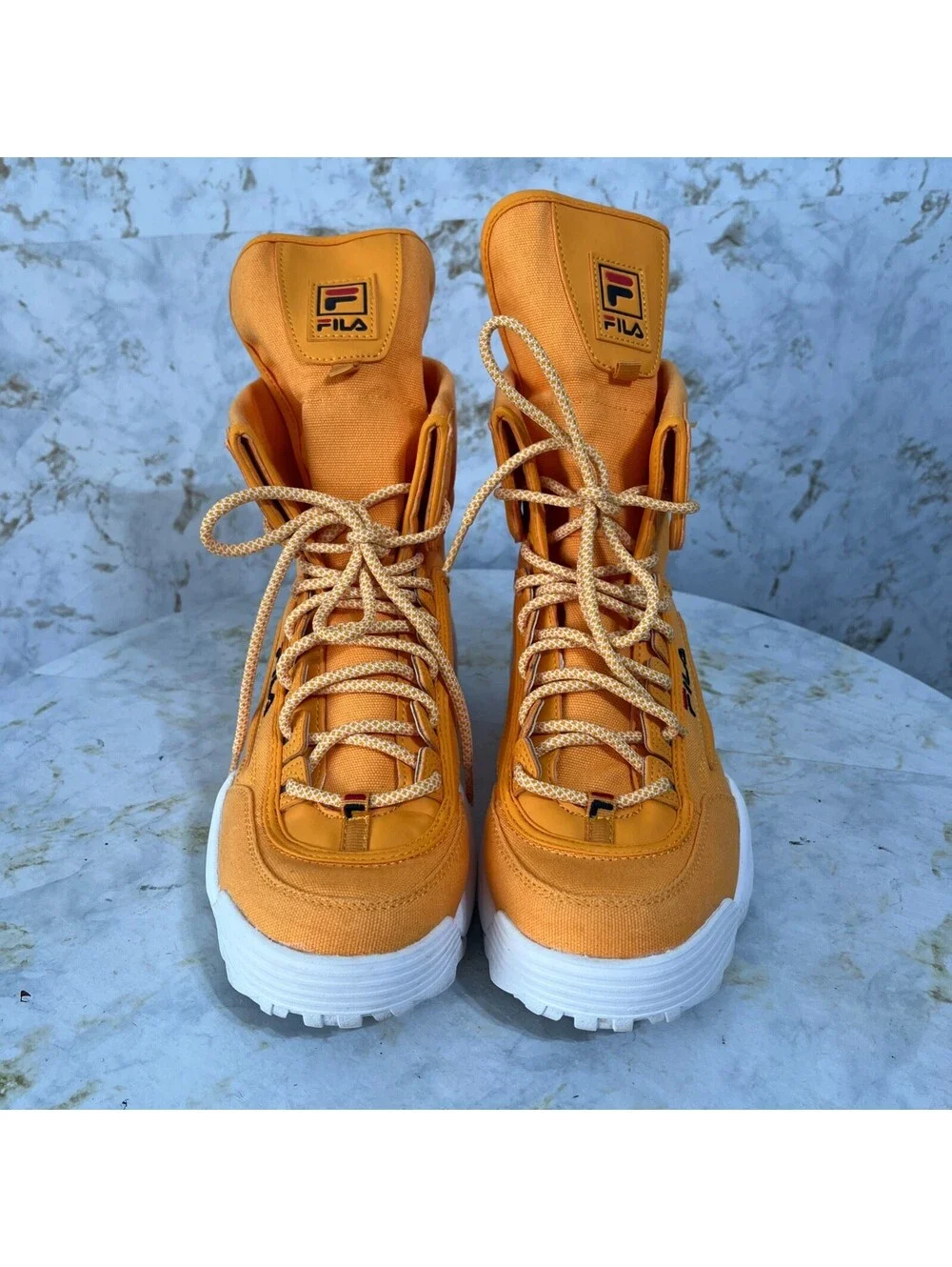 Fila upper discoloration